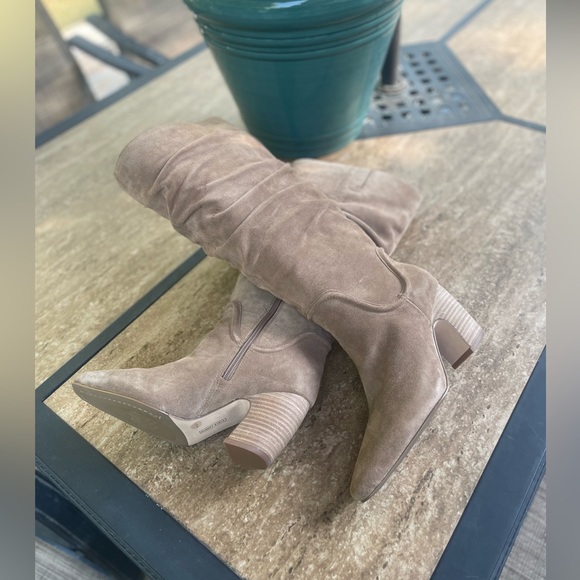 Women's slouch  suede Boots - Taupe - Picture 6 of 7